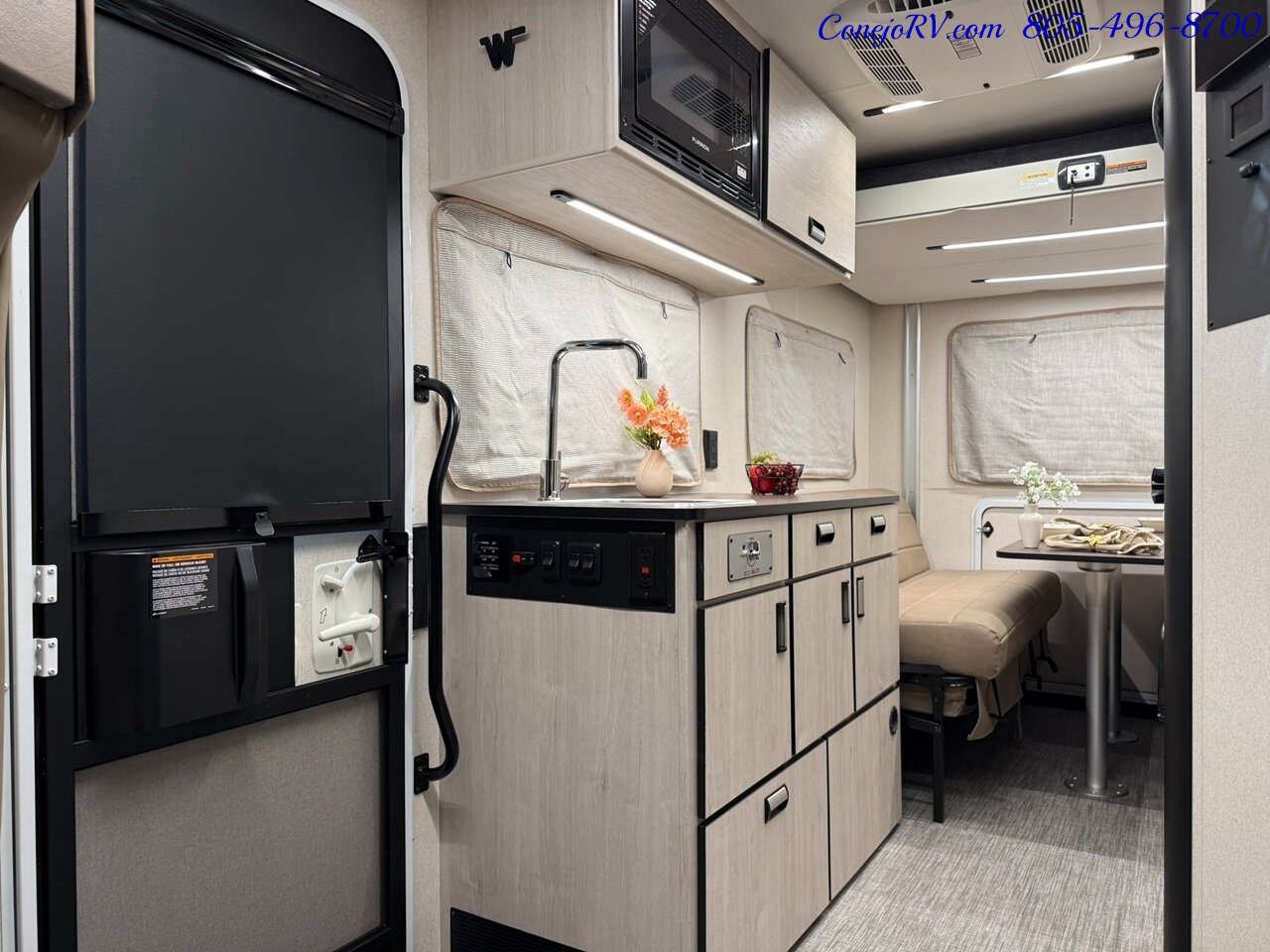 2027 Winnebago Elora 19DC 2.8KW Generator Convertible Gear Garage   - Photo 7 - Thousand Oaks, CA 91360