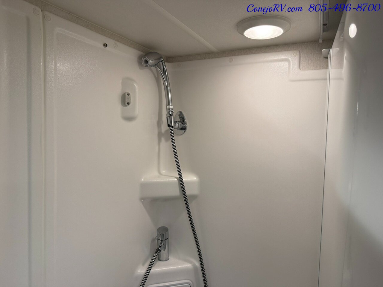 2027 Winnebago Elora 19DC 2.8KW Generator Convertible Gear Garage   - Photo 20 - Thousand Oaks, CA 91360
