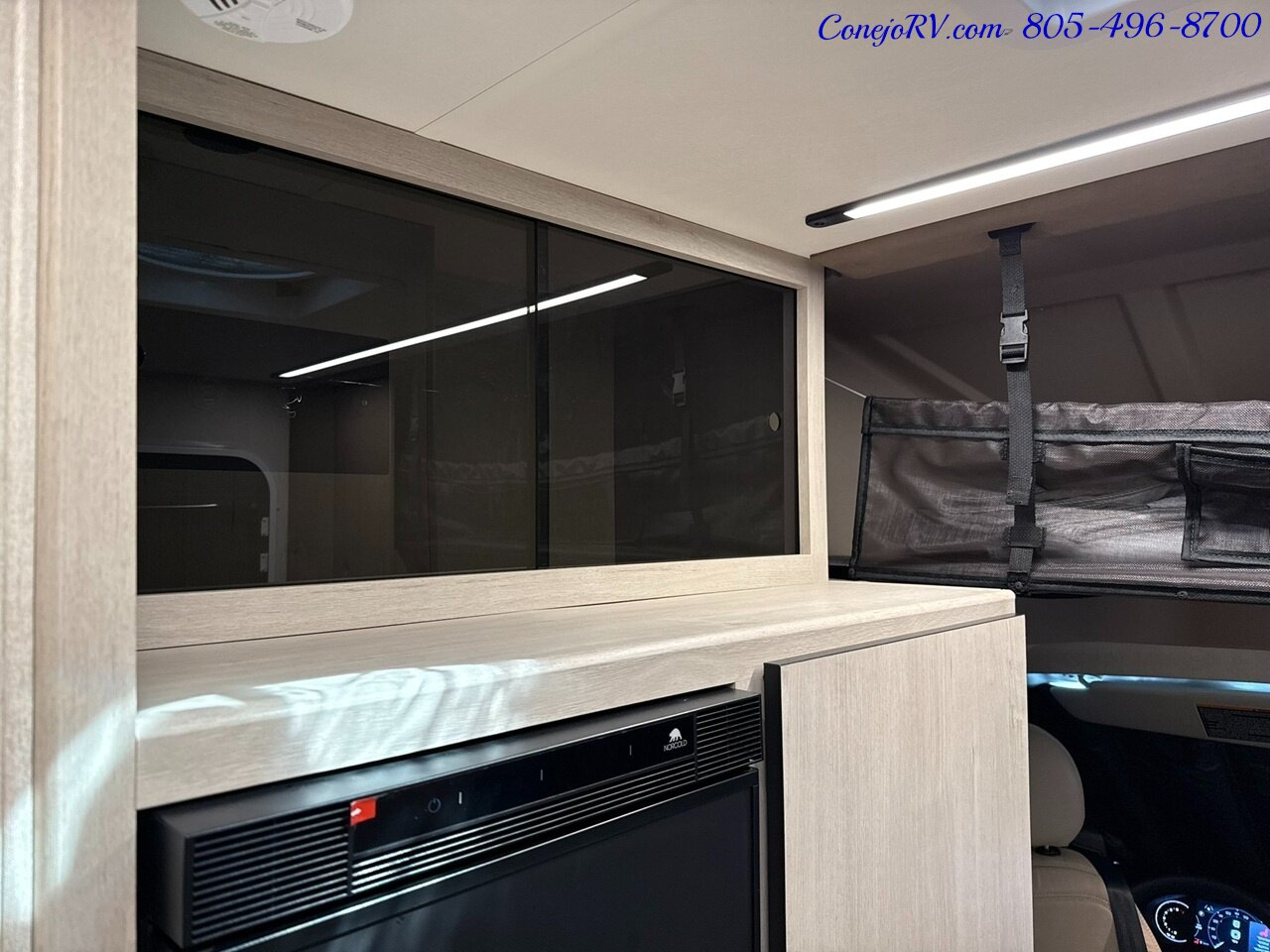 2027 Winnebago Elora 19DC 2.8KW Generator Convertible Gear Garage   - Photo 15 - Thousand Oaks, CA 91360