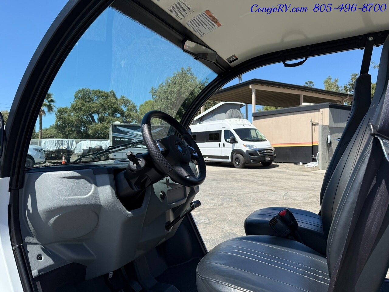 2017 Polaris GEM E4 Golf Cart   - Photo 5 - Thousand Oaks, CA 91360