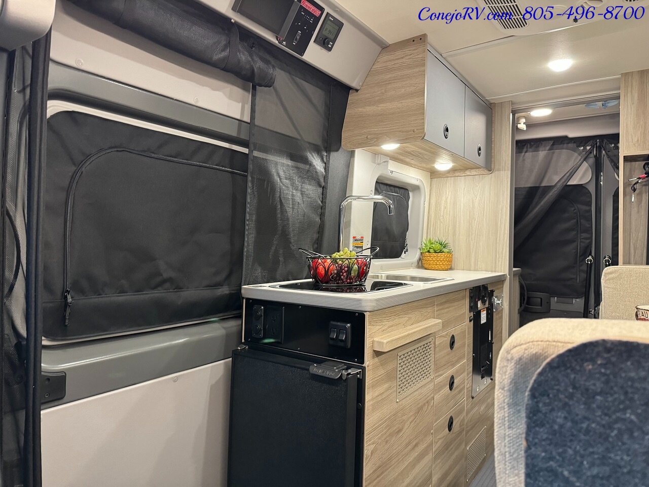 2024 Winnebago Solis Pocket 36B Lithium System Enclosed Rear Bath   - Photo 9 - Thousand Oaks, CA 91360