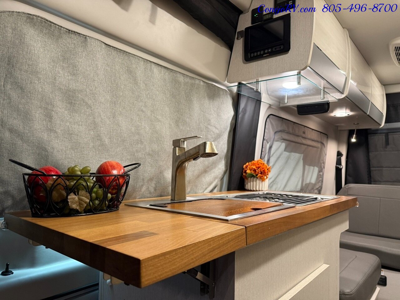 2022 Thor Tranquility 19P 4X4 Sprinter Mercedes Turbo Diesel Lithium System  37K Miles - Photo 9 - Thousand Oaks, CA 91360