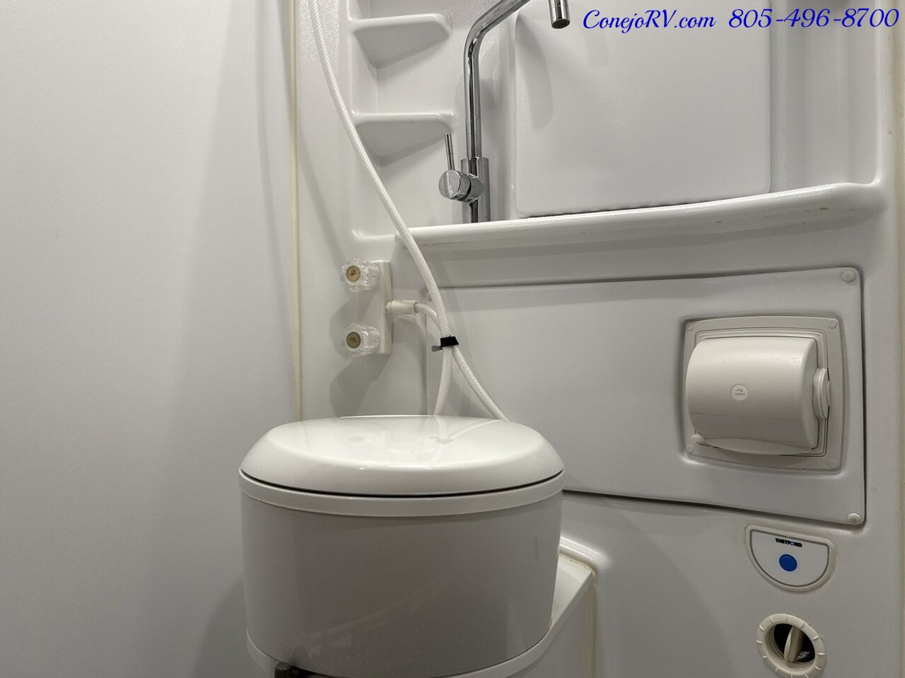 2022 Thor Tranquility 19P 4X4 Sprinter Mercedes Turbo Diesel Lithium System  37K Miles - Photo 17 - Thousand Oaks, CA 91360