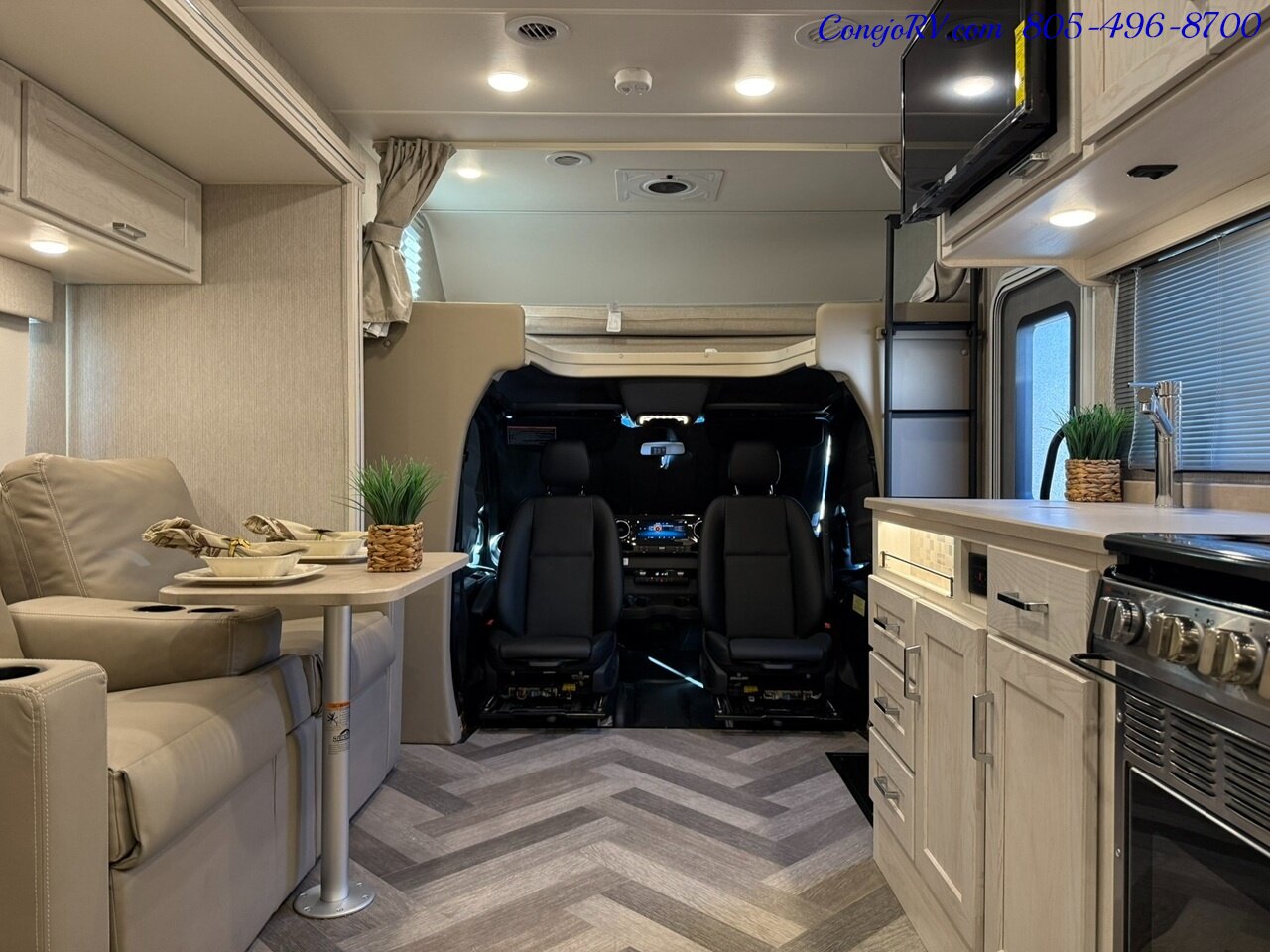 2024 Winnebago Vita 24P Full Wall Slide-Out Theater Seats Mercedes Turbo Diesel 6K Miles - Photo 25 - Thousand Oaks, CA 91360