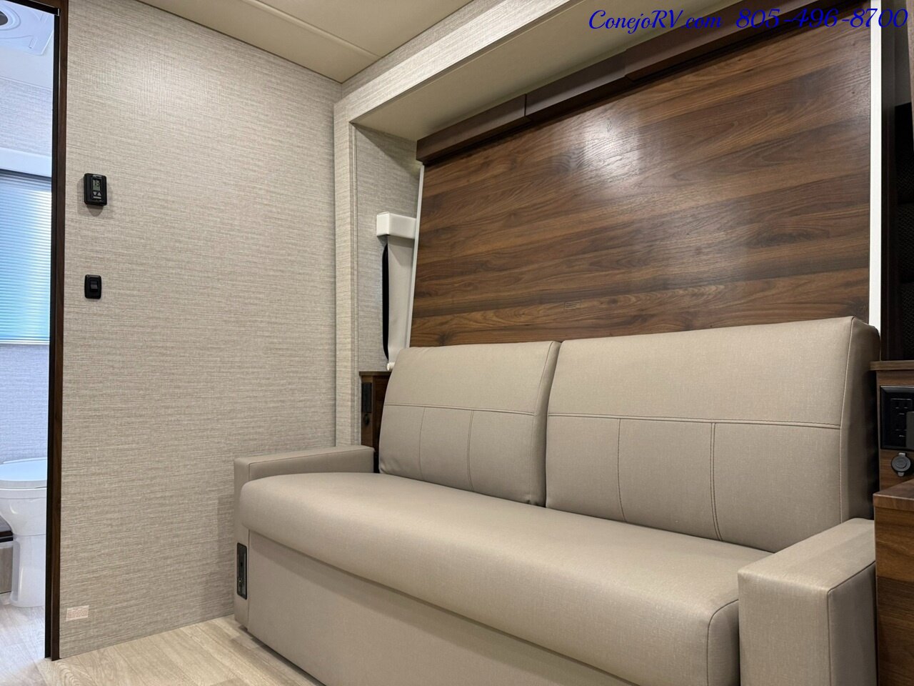2024 Winnebago View 24D Full Wall Slide-Out Mercedes Turbo Diesel Full Body Paint - Photo 23 - Thousand Oaks, CA 91360