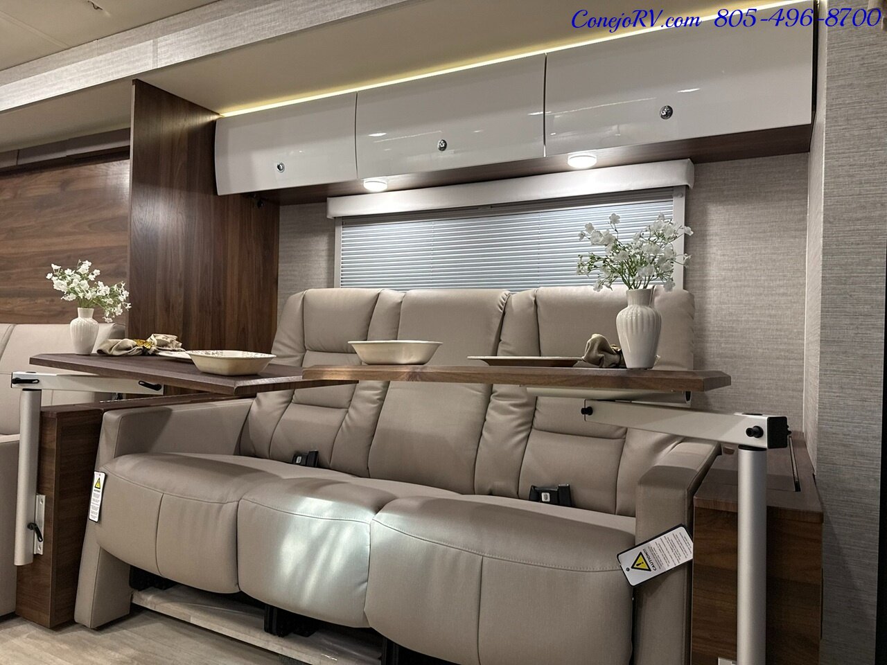 2024 Winnebago View 24D Full Wall Slide-Out Mercedes Turbo Diesel Full Body Paint - Photo 8 - Thousand Oaks, CA 91360