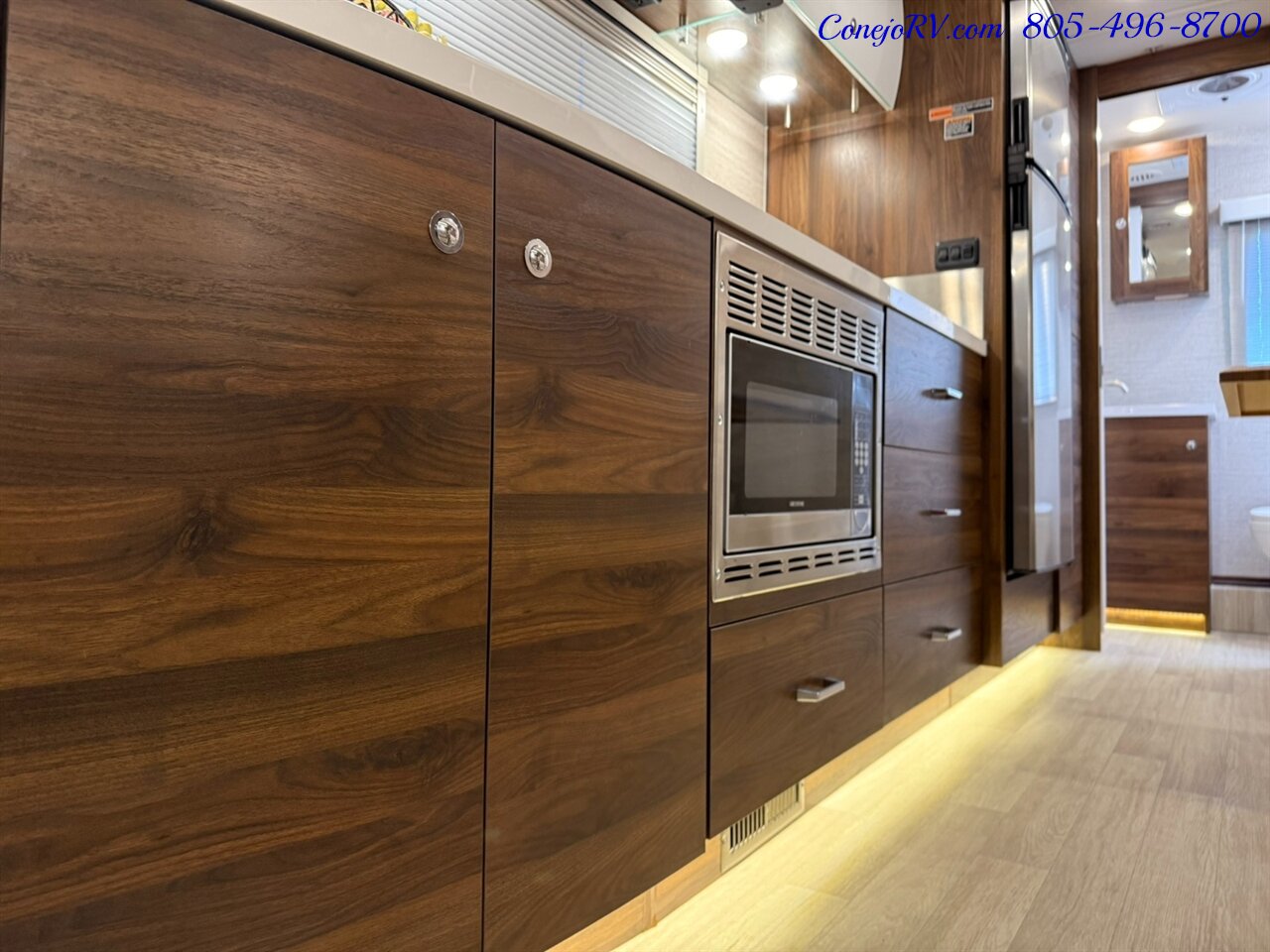 2024 Winnebago View 24D Full Wall Slide-Out Mercedes Turbo Diesel Full Body Paint - Photo 14 - Thousand Oaks, CA 91360