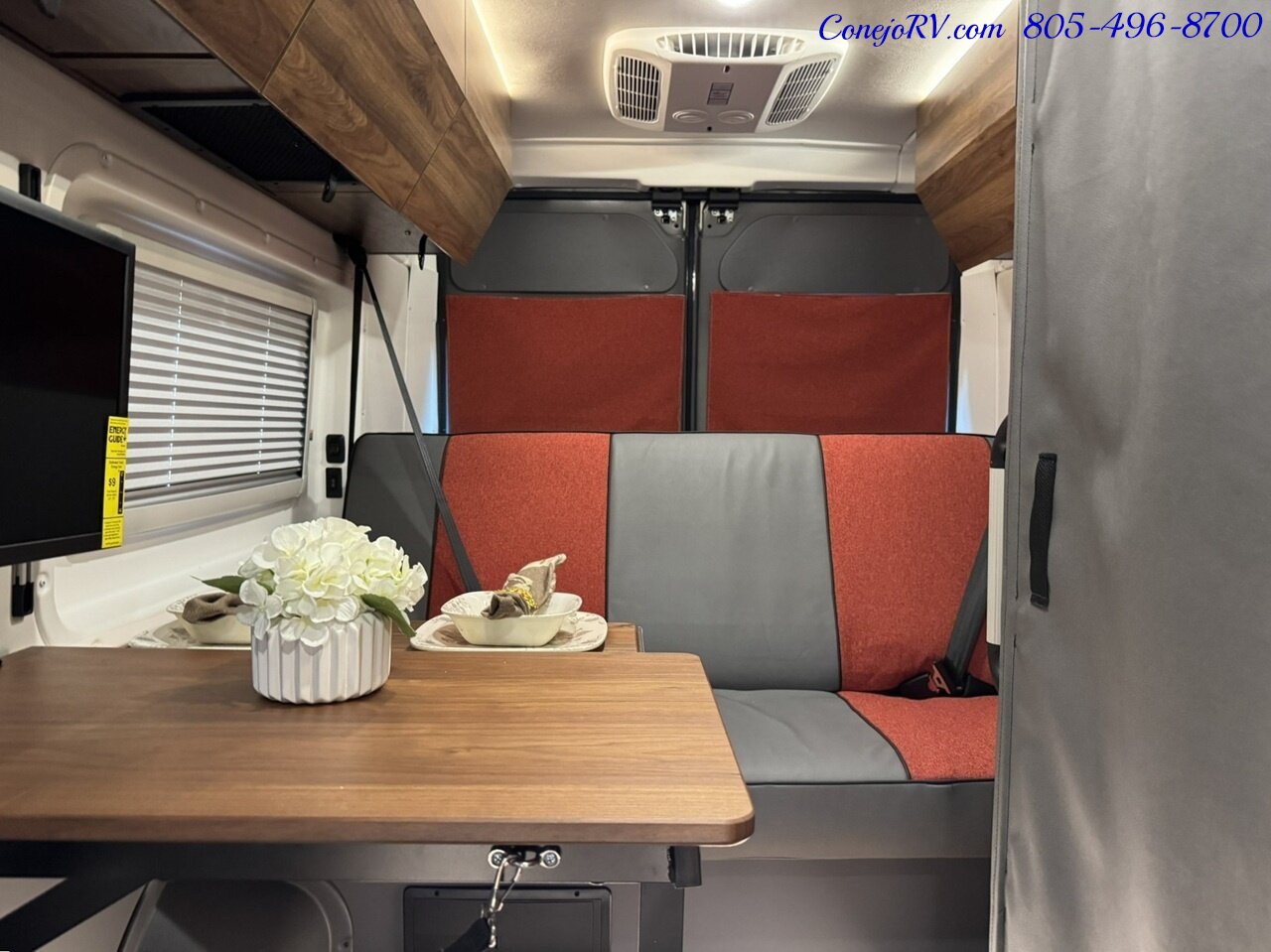 2024 Winnebago Roam 59RZ Accessibility Power Lift Power Lounge Full Galley - Photo 17 - Thousand Oaks, CA 91360