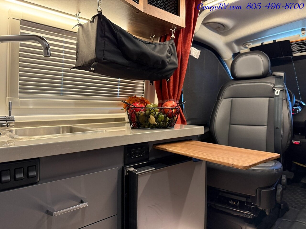 2024 Winnebago Roam 59RZ Accessibility Power Lift Power Lounge Full Galley - Photo 12 - Thousand Oaks, CA 91360