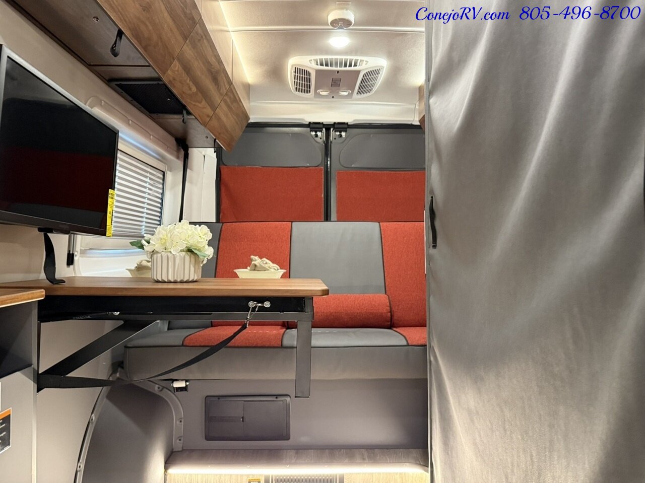 2024 Winnebago Roam 59RZ Accessibility Power Lift Power Lounge Full Galley - Photo 13 - Thousand Oaks, CA 91360