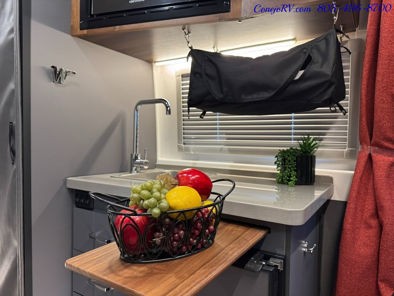 2024 Winnebago Roam 59RZ Accessibility Power Lift Power Lounge Full Galley - Photo 8 - Thousand Oaks, CA 91360