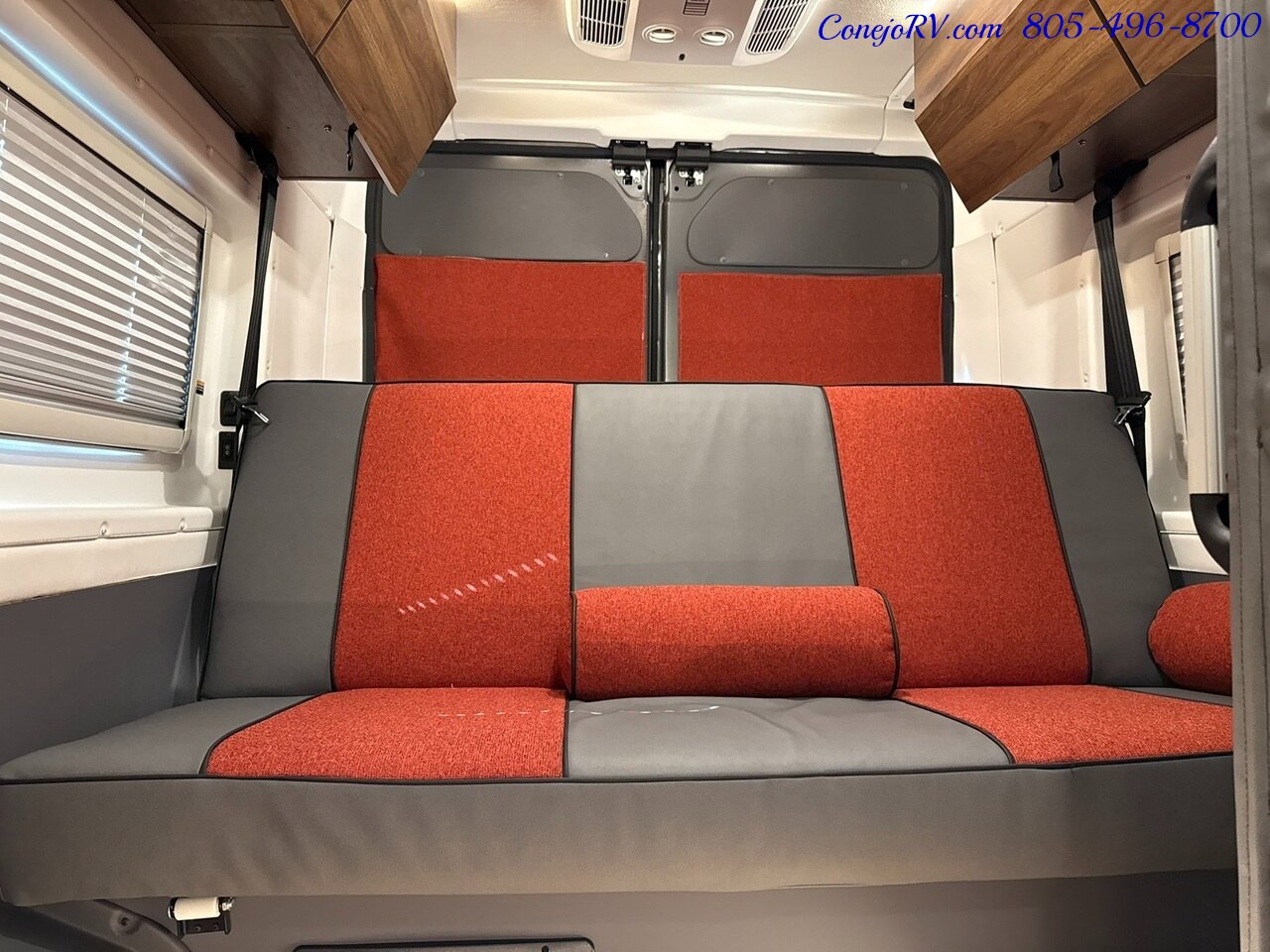 2024 Winnebago Roam 59RZ Accessibility Power Lift Power Lounge Full Galley - Photo 18 - Thousand Oaks, CA 91360