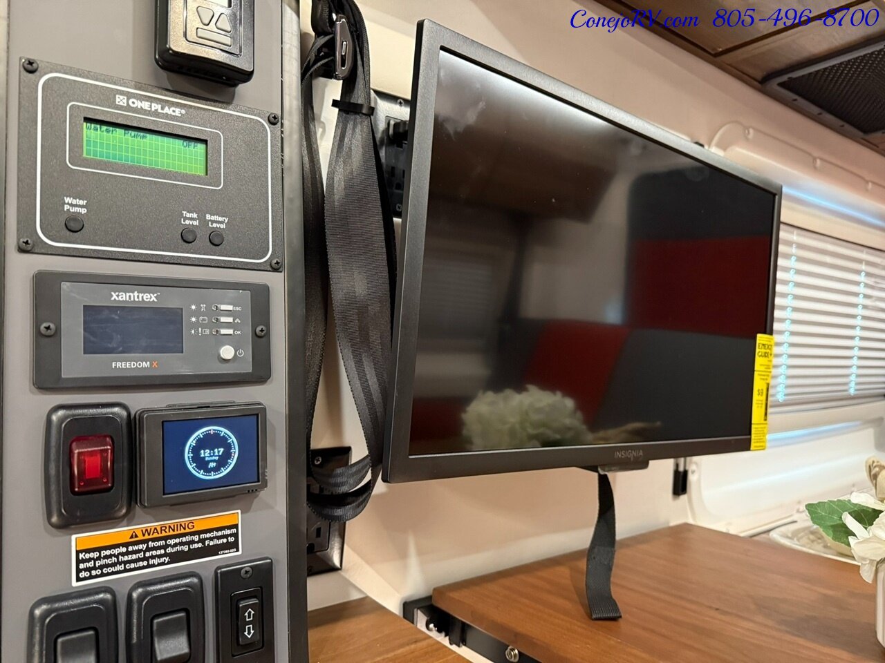 2024 Winnebago Roam 59RZ Accessibility Power Lift Power Lounge Full Galley - Photo 16 - Thousand Oaks, CA 91360