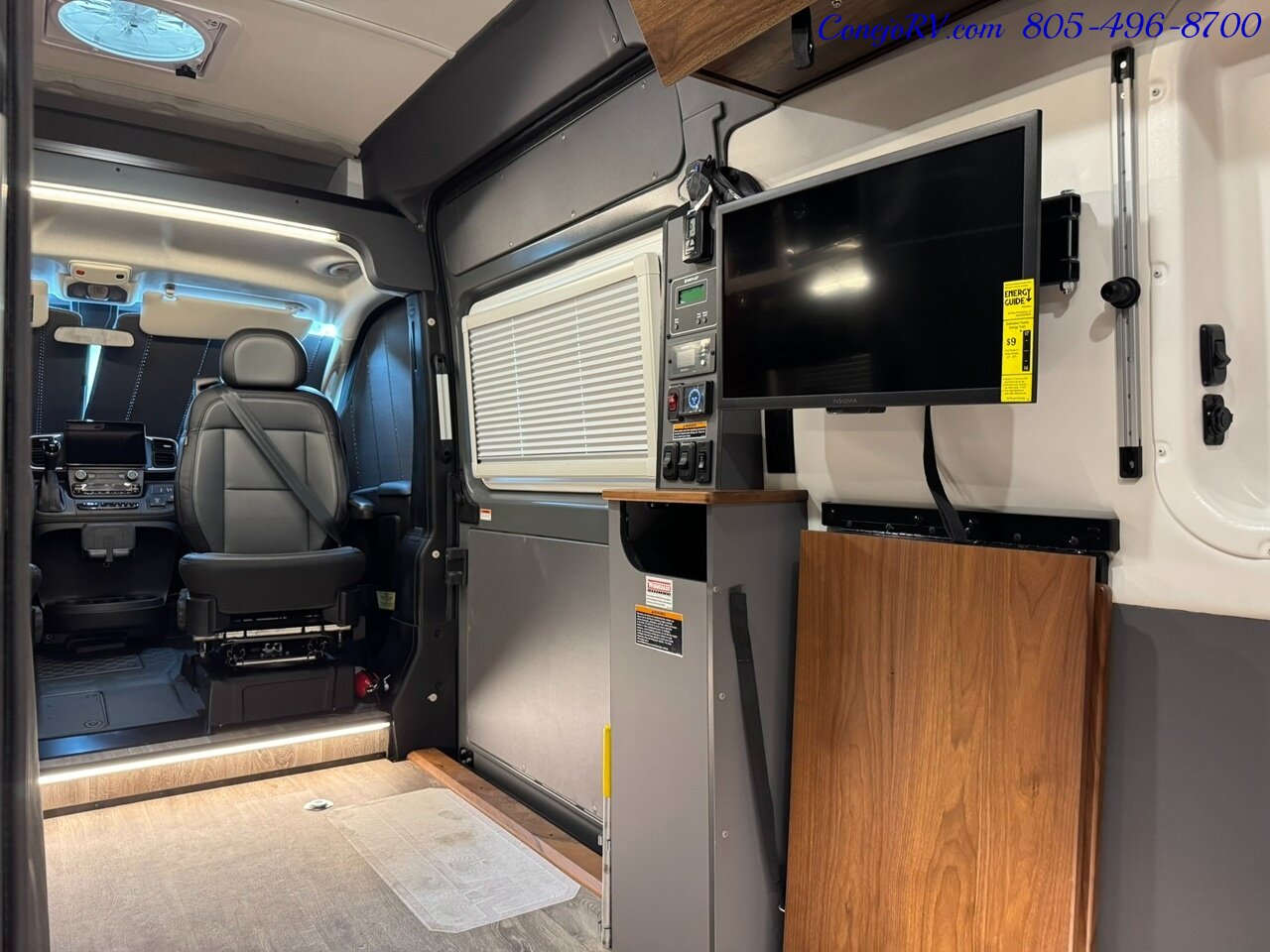 2024 Winnebago Roam 59RZ Accessibility Power Lift Power Lounge Full Galley - Photo 27 - Thousand Oaks, CA 91360