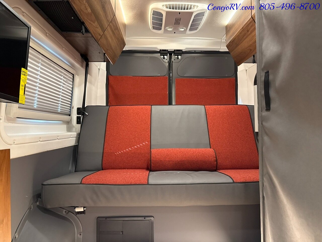 2024 Winnebago Roam 59RZ Accessibility Power Lift Power Lounge Full Galley - Photo 17 - Thousand Oaks, CA 91360