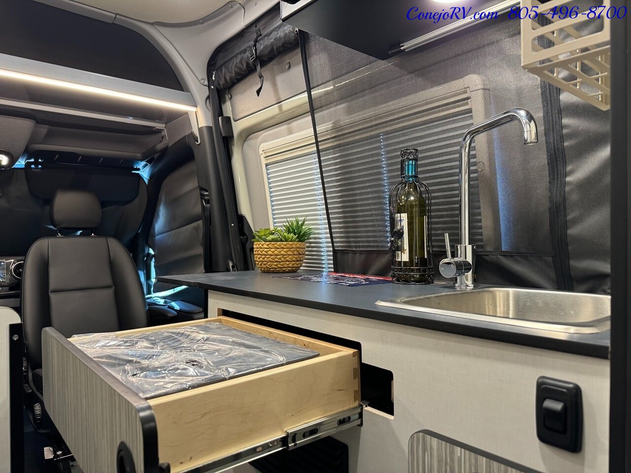 2024 Winnebago Revel 44E 4X4 Sprinter Mercedes Turbo Diesel, 320 AH Lithium  Custom Upgrades - Photo 15 - Thousand Oaks, CA 91360