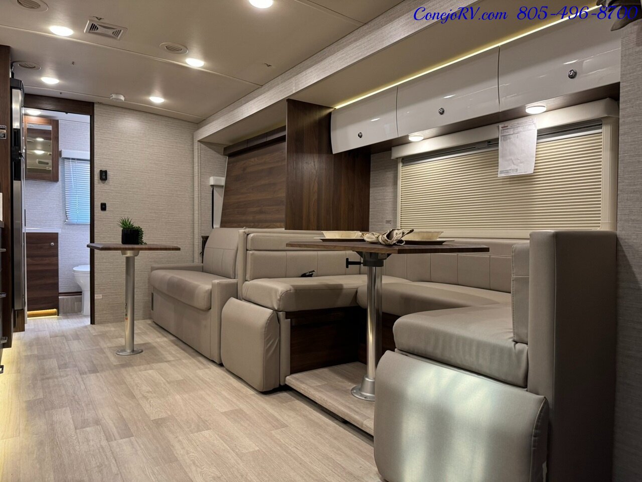 2023 Winnebago View 24DD Full Wall Slide-Out Mercedes Turbo Diesel  Full Body Paint 8K Miles - Photo 6 - Thousand Oaks, CA 91360