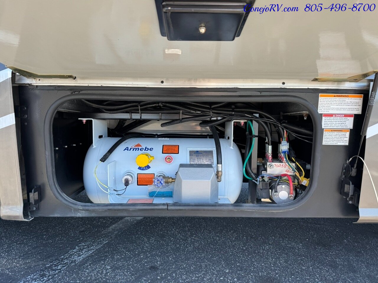 2023 Winnebago View 24DD Full Wall Slide-Out Mercedes Turbo Diesel  Full Body Paint 8K Miles - Photo 48 - Thousand Oaks, CA 91360