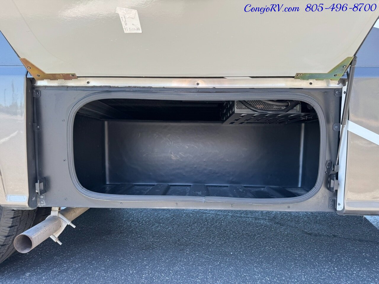 2023 Winnebago View 24DD Full Wall Slide-Out Mercedes Turbo Diesel  Full Body Paint 8K Miles - Photo 42 - Thousand Oaks, CA 91360