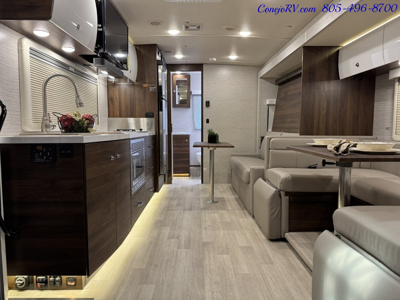 2023 Winnebago View 24DD Full Wall Slide-Out Mercedes Turbo Diesel  Full Body Paint 8K Miles - Photo 5 - Thousand Oaks, CA 91360