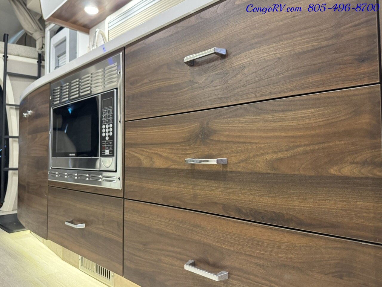 2023 Winnebago View 24DD Full Wall Slide-Out Mercedes Turbo Diesel  Full Body Paint 8K Miles - Photo 16 - Thousand Oaks, CA 91360