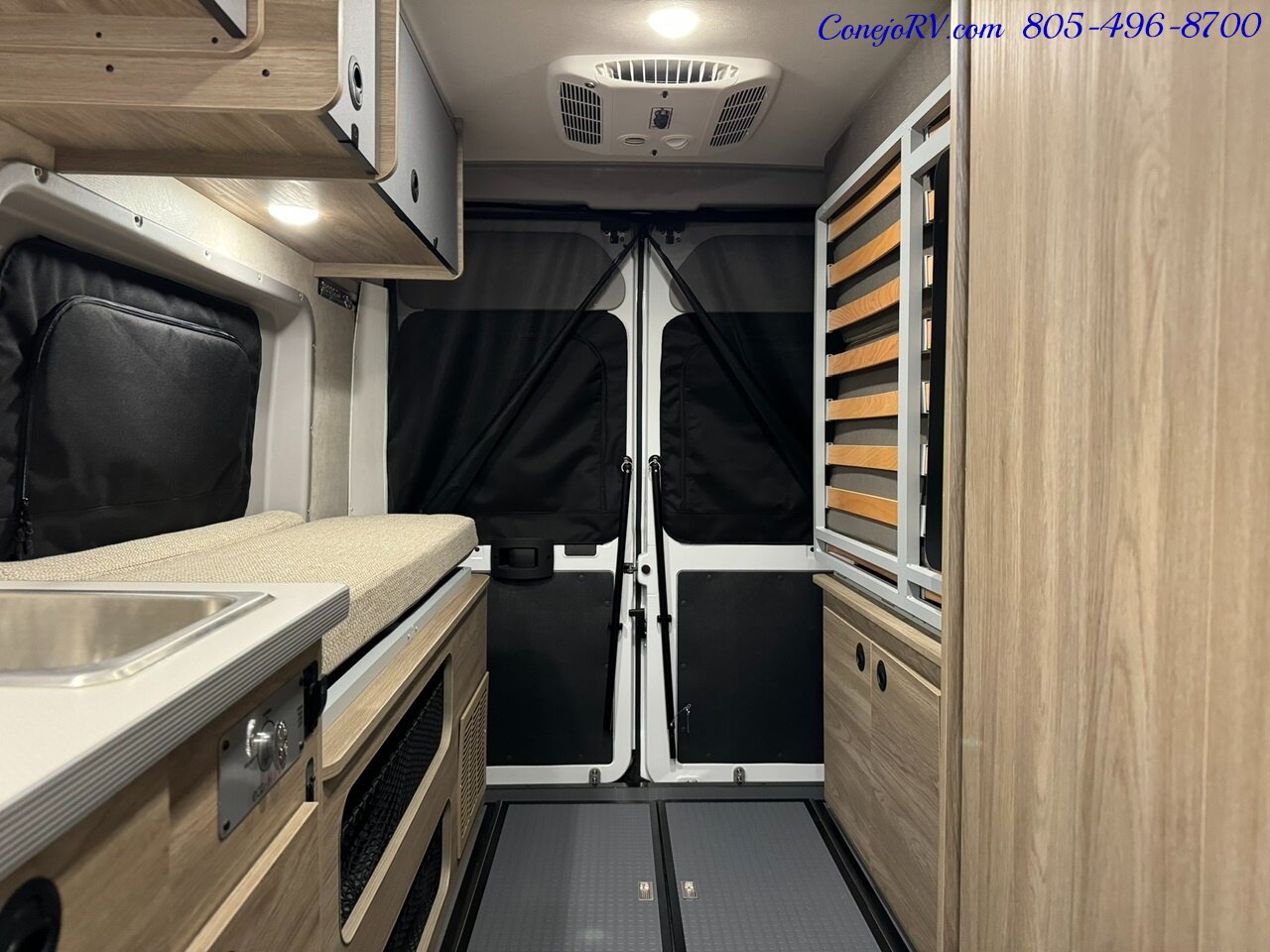 2024 Winnebago Solis 59PX Murphy Bed Pop Top Full Galley 3K Miles   - Photo 18 - Thousand Oaks, CA 91360