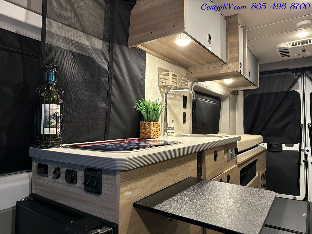 2024 Winnebago Solis 59PX Murphy Bed Pop Top Full Galley 3K Miles   - Photo 11 - Thousand Oaks, CA 91360