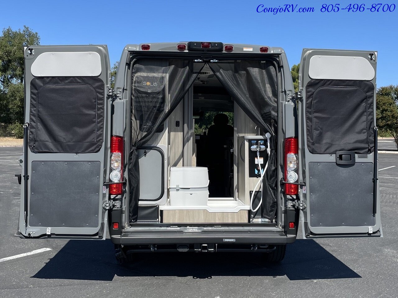 2024 WINNEBAGO Solis Pocket 36B Lithium System Enclosed Rear Bath   - Photo 36 - Thousand Oaks, CA 91360