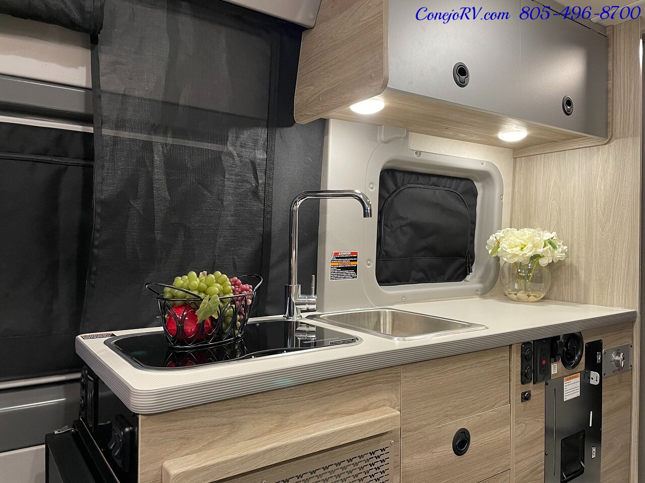 2024 WINNEBAGO Solis Pocket 36B Lithium System Enclosed Rear Bath   - Photo 10 - Thousand Oaks, CA 91360