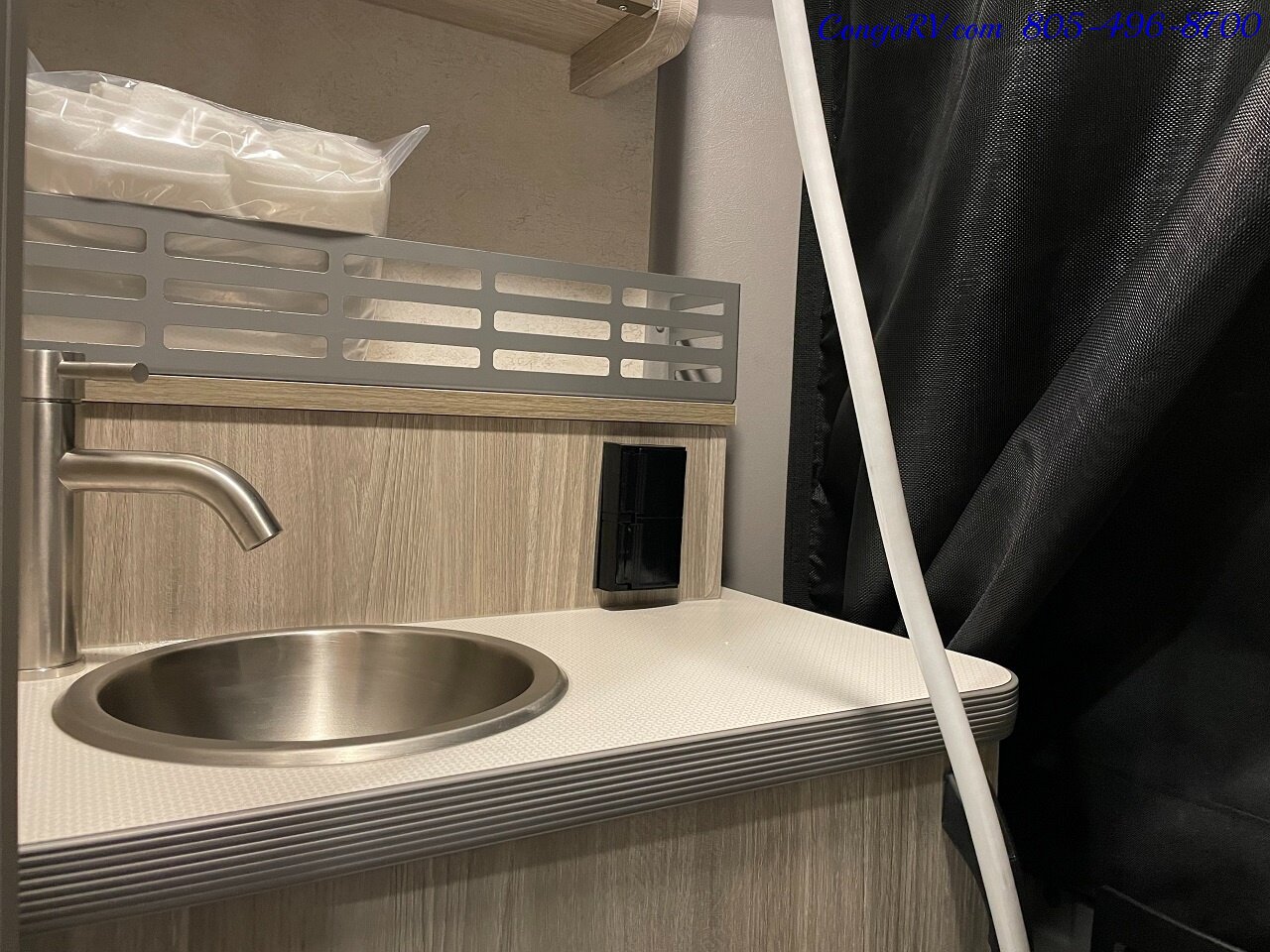 2024 WINNEBAGO Solis Pocket 36B Lithium System Enclosed Rear Bath   - Photo 19 - Thousand Oaks, CA 91360