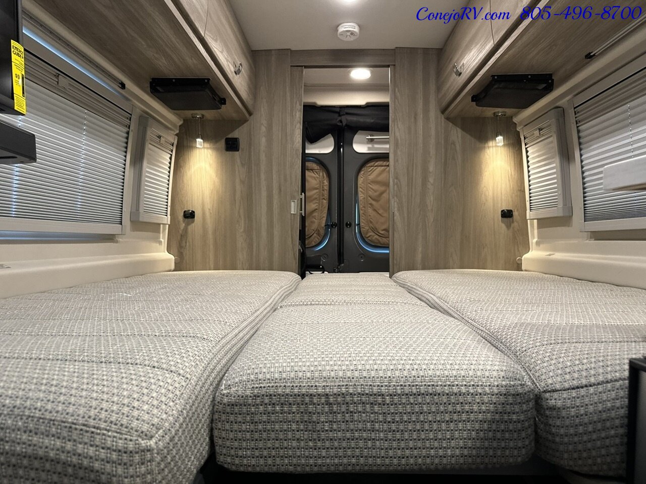 2025 Winnebago Travato 59K Touring Coach 2.8KW Onan Generator   - Photo 19 - Thousand Oaks, CA 91360