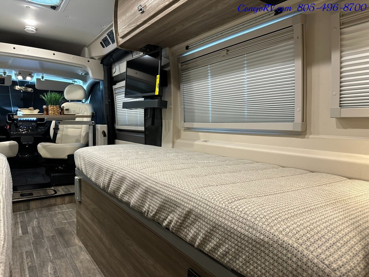 2025 Winnebago Travato 59K Touring Coach 2.8KW Onan Generator   - Photo 24 - Thousand Oaks, CA 91360