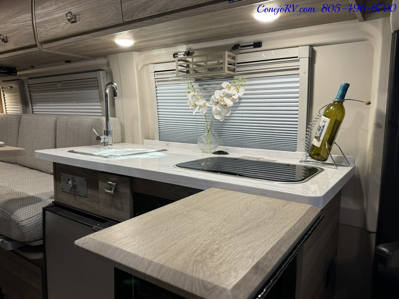 2025 Winnebago Travato 59K Touring Coach 2.8KW Onan Generator   - Photo 8 - Thousand Oaks, CA 91360