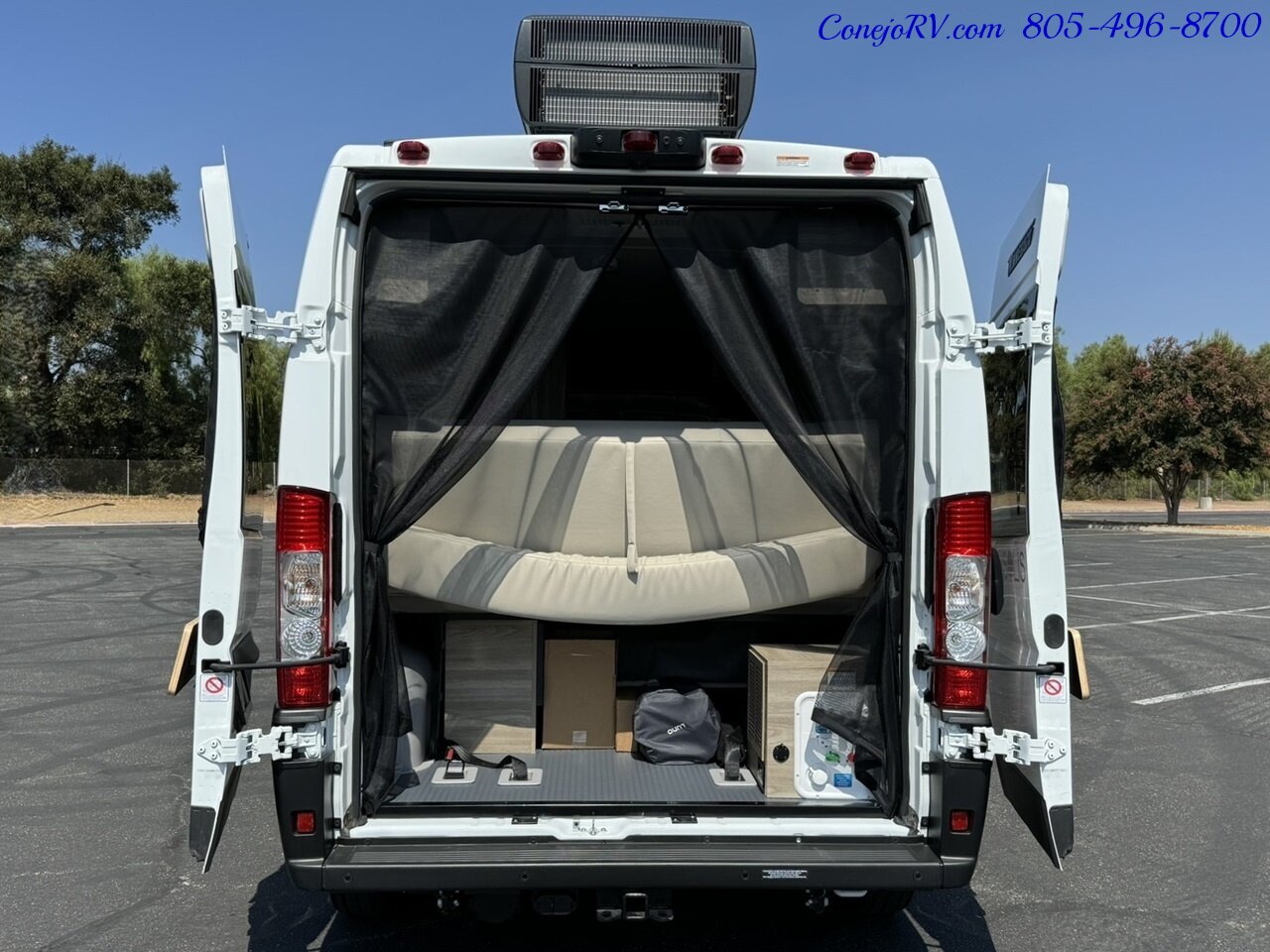 2025 Winnebago Solis 59P Pop Top Full Galley Convertible Couch Roof AC   - Photo 40 - Thousand Oaks, CA 91360