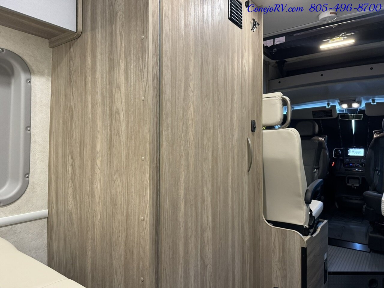 2025 Winnebago Solis 59P Pop Top Full Galley Convertible Couch Roof AC   - Photo 26 - Thousand Oaks, CA 91360