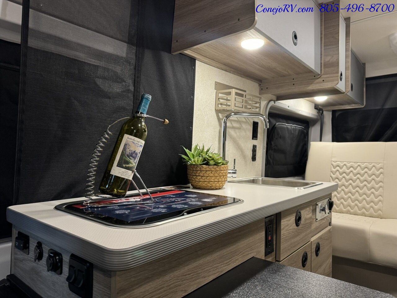 2025 Winnebago Solis 59P Pop Top Full Galley Convertible Couch Roof AC   - Photo 11 - Thousand Oaks, CA 91360