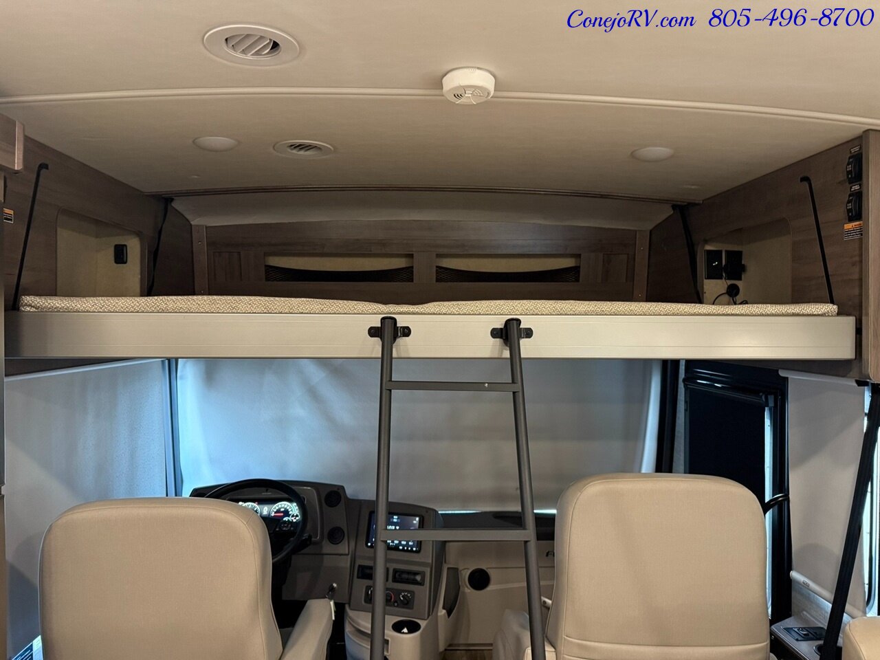 2023 Winnebago Forza 38W Triple Slide Outs Bunkhouse Loft Bed 2 Bath  Cummins Turbo Diesel 45k Miles - Photo 38 - Thousand Oaks, CA 91360