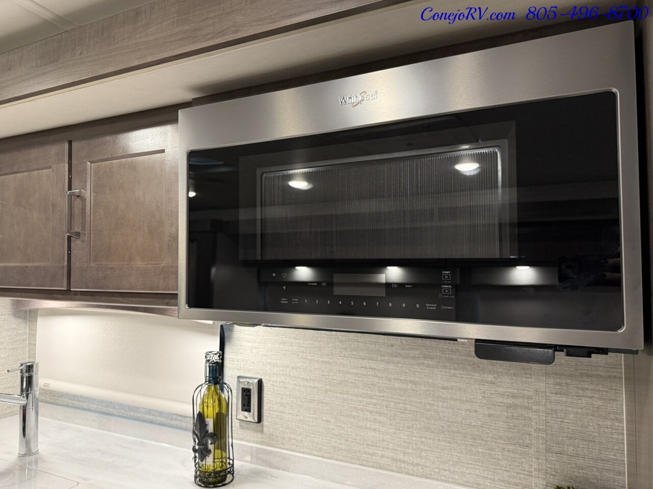 2023 Winnebago Forza 38W Triple Slide Outs Bunkhouse Loft Bed 2 Bath  Cummins Turbo Diesel 45k Miles - Photo 11 - Thousand Oaks, CA 91360