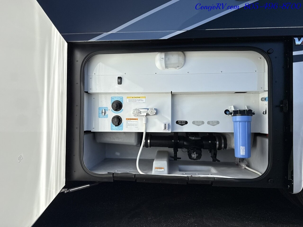 2023 Winnebago Forza 38W Triple Slide Outs Bunkhouse Loft Bed 2 Bath  Cummins Turbo Diesel 45k Miles - Photo 55 - Thousand Oaks, CA 91360