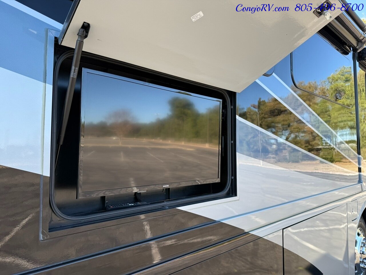 2023 Winnebago Forza 38W Triple Slide Outs Bunkhouse Loft Bed 2 Bath  Cummins Turbo Diesel 45k Miles - Photo 50 - Thousand Oaks, CA 91360