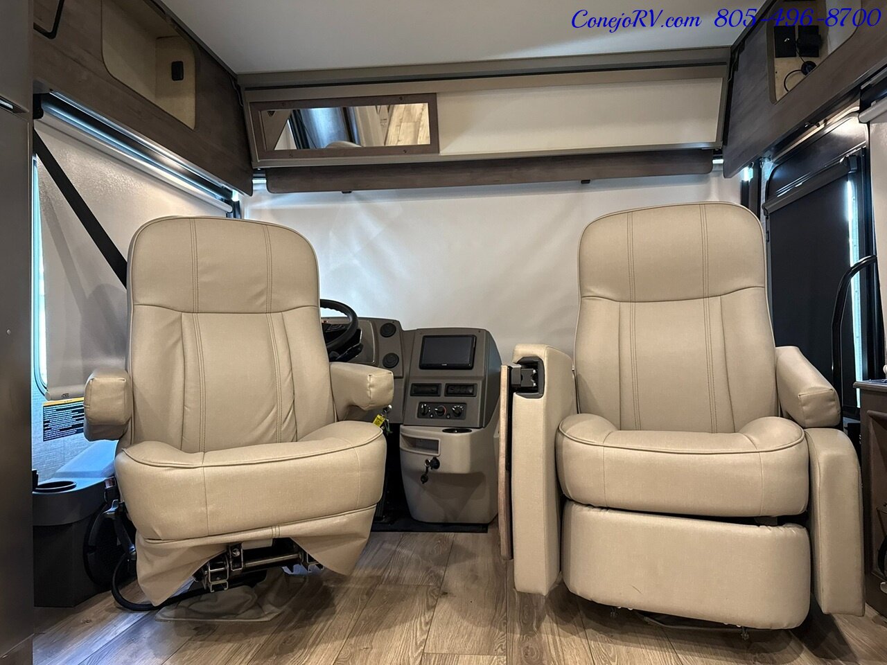 2023 Winnebago Forza 38W Triple Slide Outs Bunkhouse Loft Bed 2 Bath  Cummins Turbo Diesel 45k Miles - Photo 40 - Thousand Oaks, CA 91360
