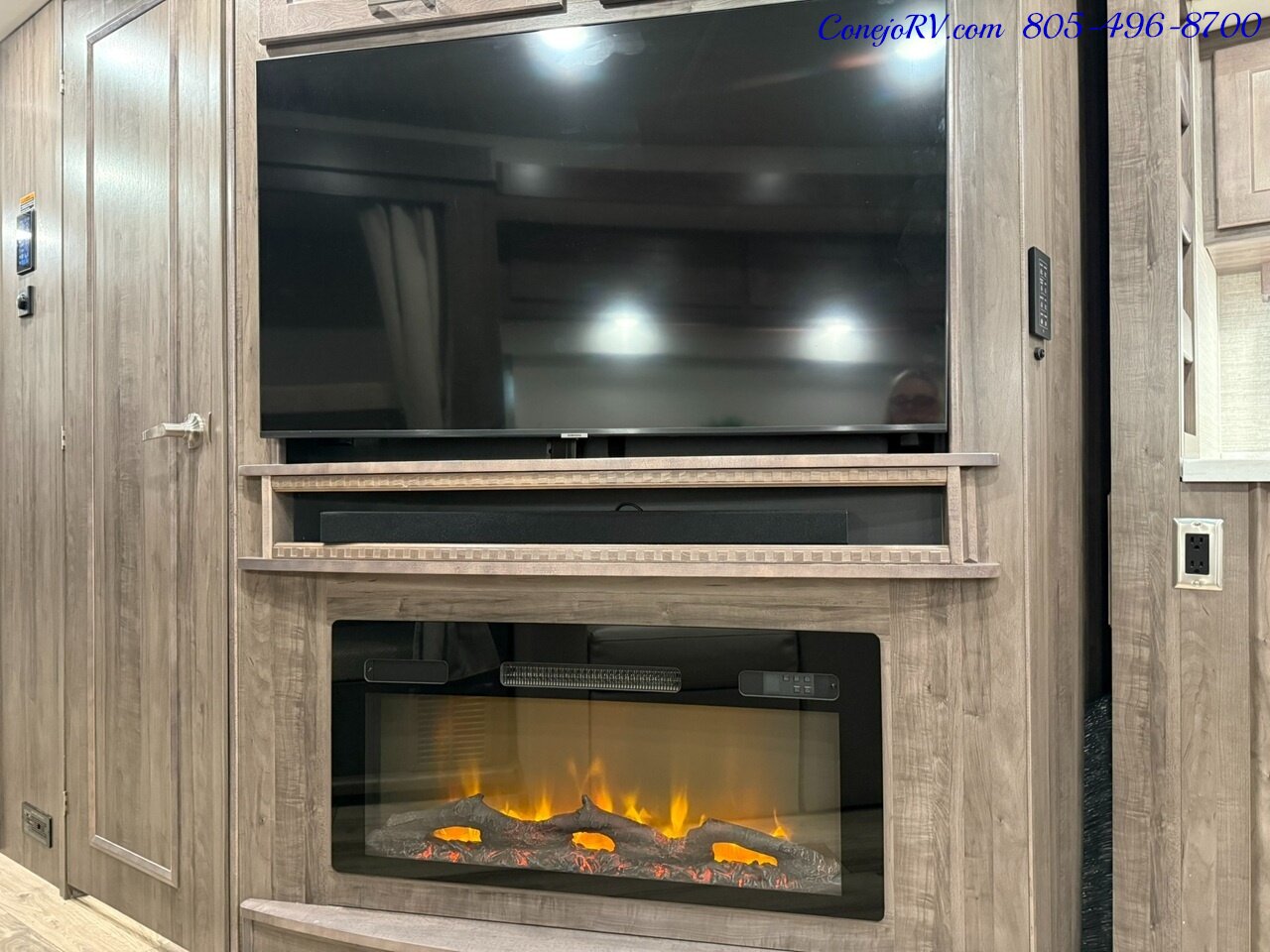 2023 Winnebago Forza 38W Triple Slide Outs Bunkhouse Loft Bed 2 Bath  Cummins Turbo Diesel 45k Miles - Photo 13 - Thousand Oaks, CA 91360