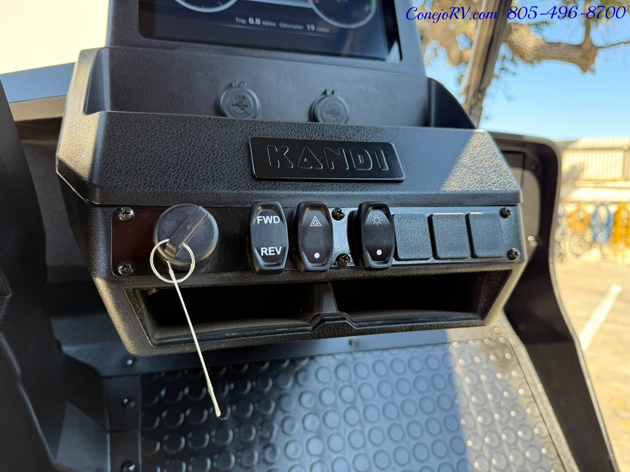 2025 Kandi Kruiser 4PRO Forward B Golf Cart   - Photo 14 - Thousand Oaks, CA 91360