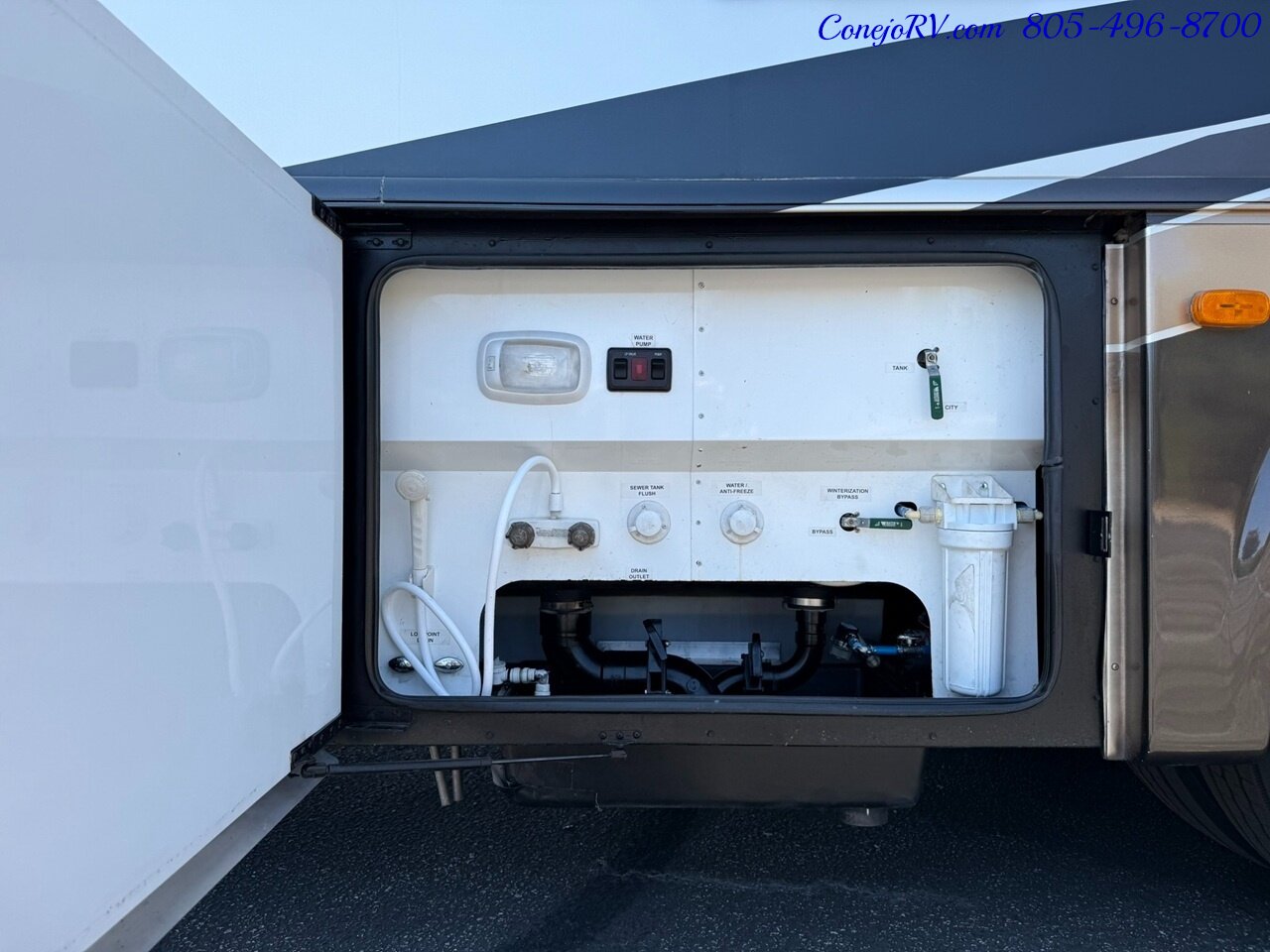 2014 Thor Tuscany 40EX Cummins ISB Diesel Engine Triple Slide Outs King  Bed Bath & 1/2 Full Body Paint 34K Miles - Photo 56 - Thousand Oaks, CA 91360