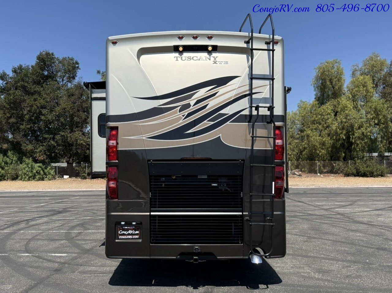 2014 Thor Tuscany 40EX Cummins ISB Diesel Engine Triple Slide Outs King  Bed Bath & 1/2 Full Body Paint 34K Miles - Photo 62 - Thousand Oaks, CA 91360