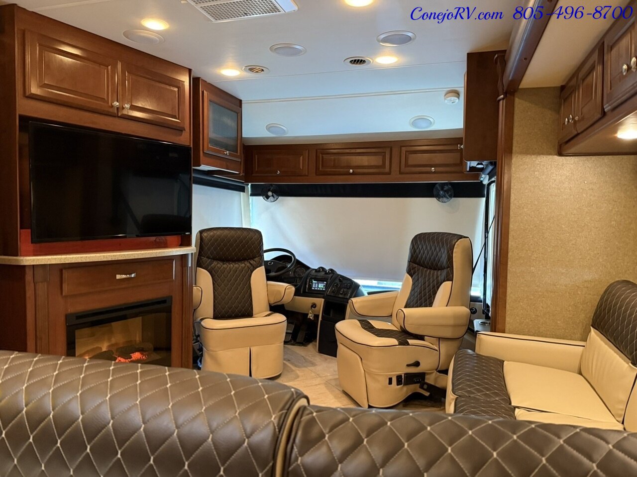 2014 Thor Tuscany 40EX Cummins ISB Diesel Engine Triple Slide Outs King  Bed Bath & 1/2 Full Body Paint 34K Miles - Photo 18 - Thousand Oaks, CA 91360