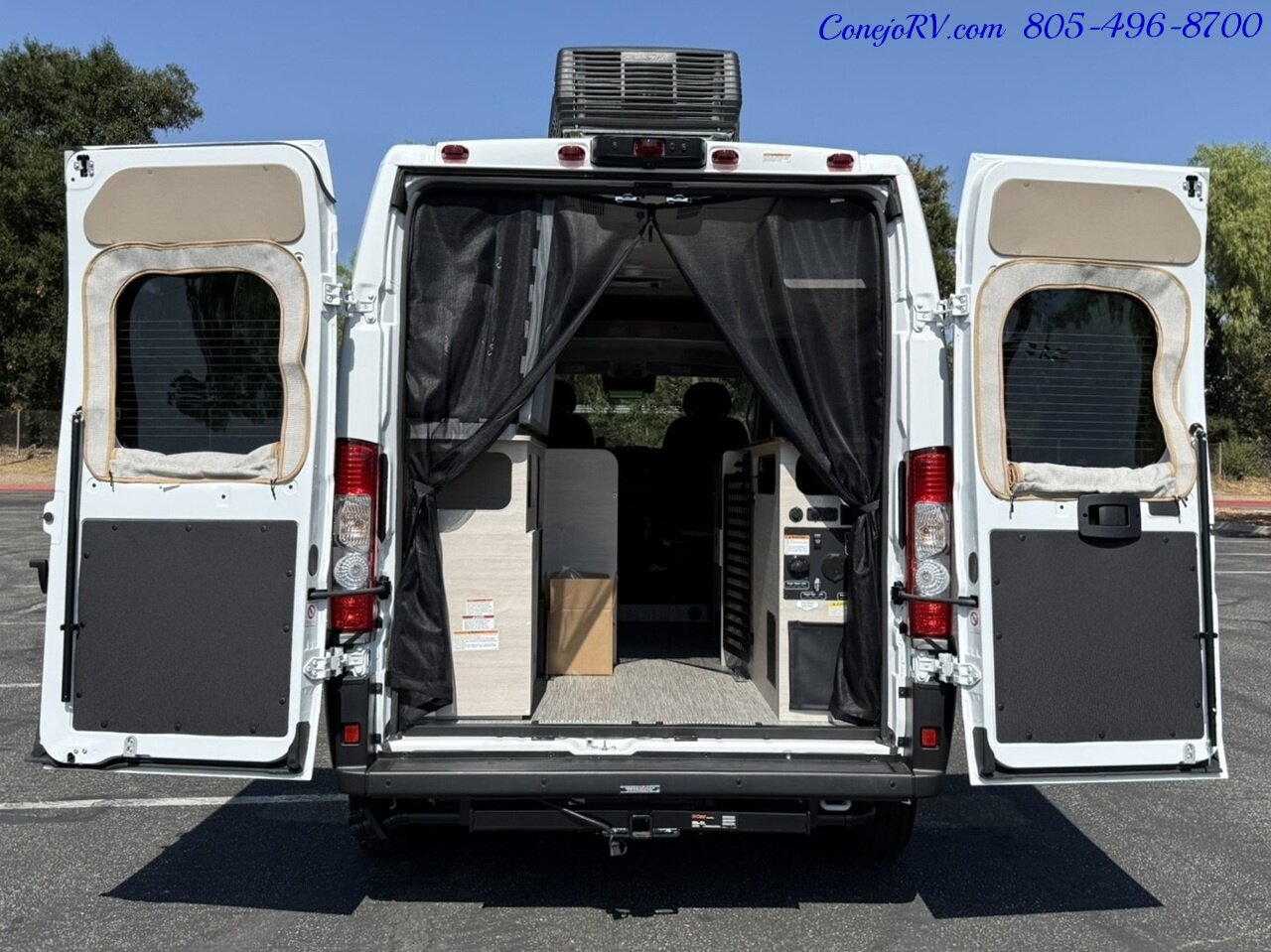 2027 Winnebago Solis Pocket 36A **New for 2027 2.8KW GENERATOR** Roof AC Murphy  Bed Full Galley - Photo 38 - Thousand Oaks, CA 91360