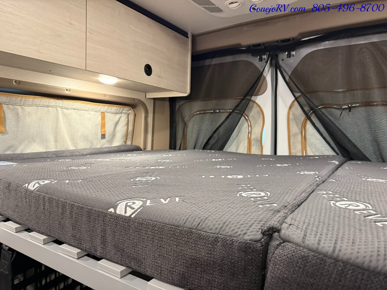 2027 Winnebago Solis Pocket 36A **New for 2027 2.8KW GENERATOR** Roof AC Murphy Bed Full Galley - Photo 21 - Thousand Oaks, CA 91360