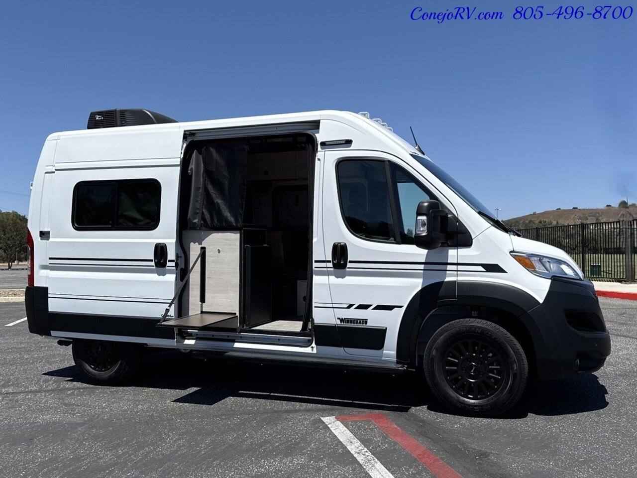 2027 Winnebago Solis Pocket 36A **New for 2027 2.8KW GENERATOR** Roof AC Murphy Bed Full Galley - Photo 37 - Thousand Oaks, CA 91360