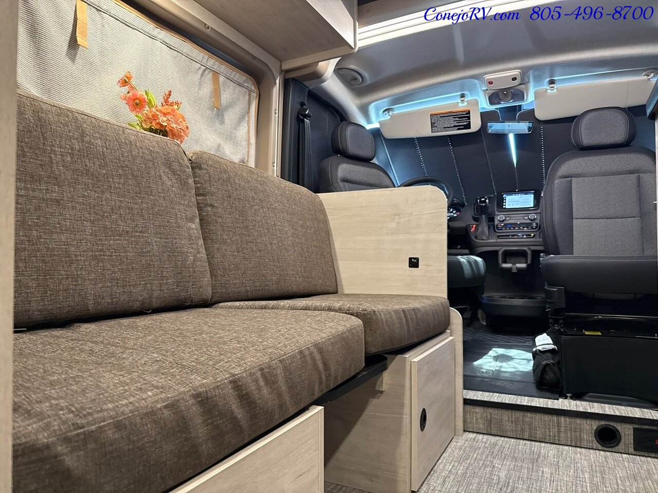 2027 Winnebago Solis Pocket 36A **New for 2027 2.8KW GENERATOR** Roof AC Murphy Bed Full Galley - Photo 27 - Thousand Oaks, CA 91360